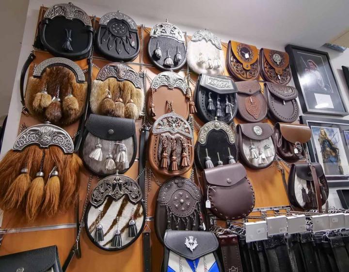 Vente d'articles de maroquinerie France